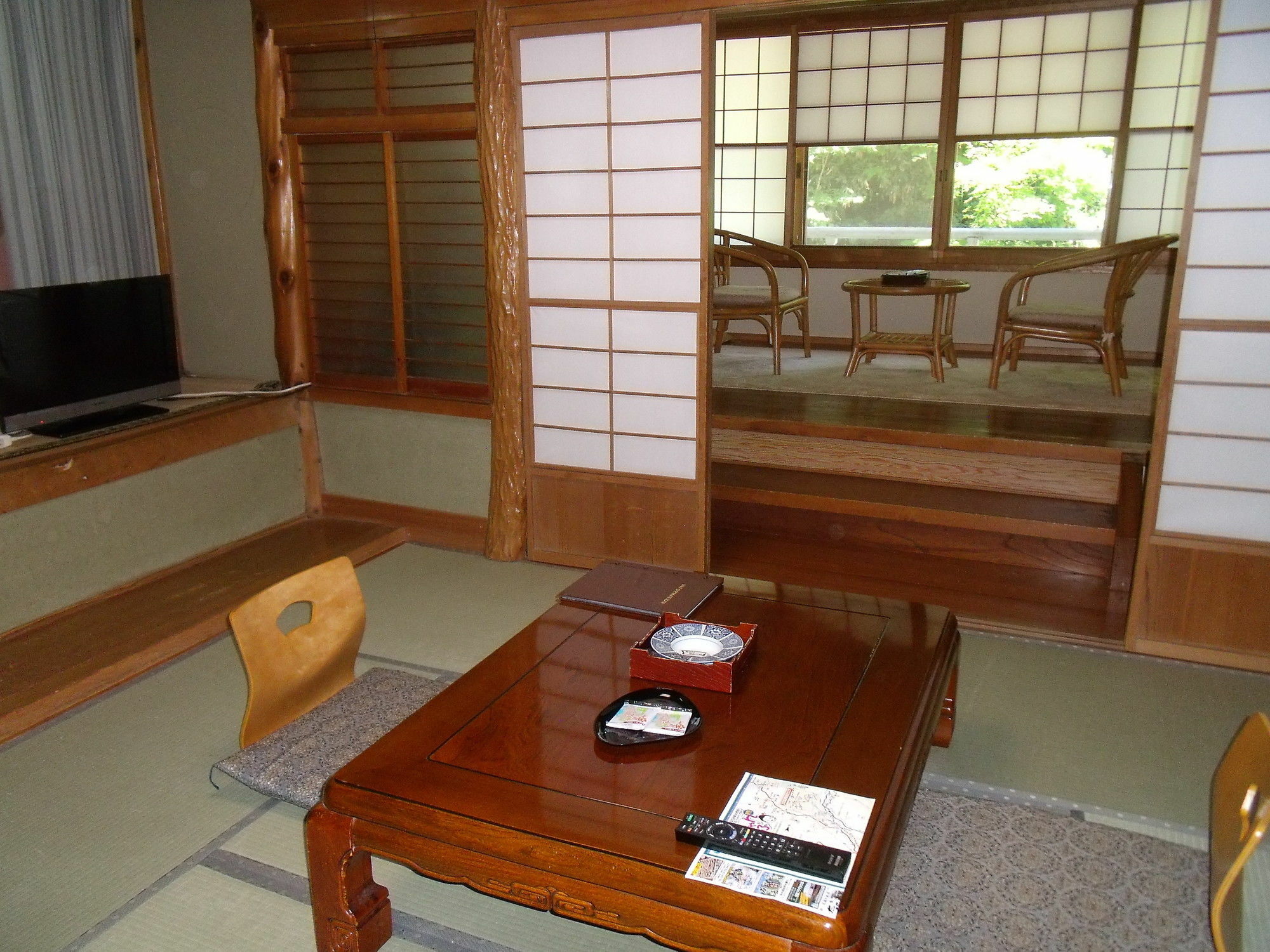 Отель Takaragawa Onsen Ousenkaku Минаками Экстерьер фото